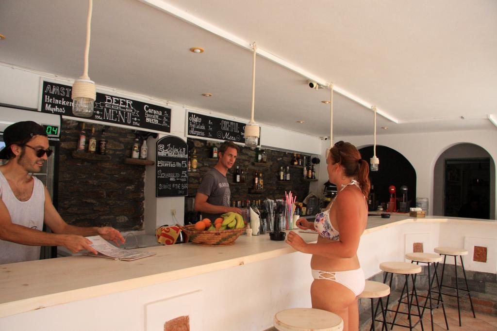 Armadoros Hotel / Ios Backpackers Екстериор снимка